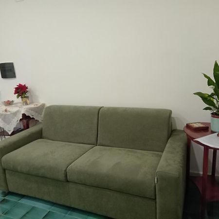 Let It B&B Apartment Салерно Екстериор снимка