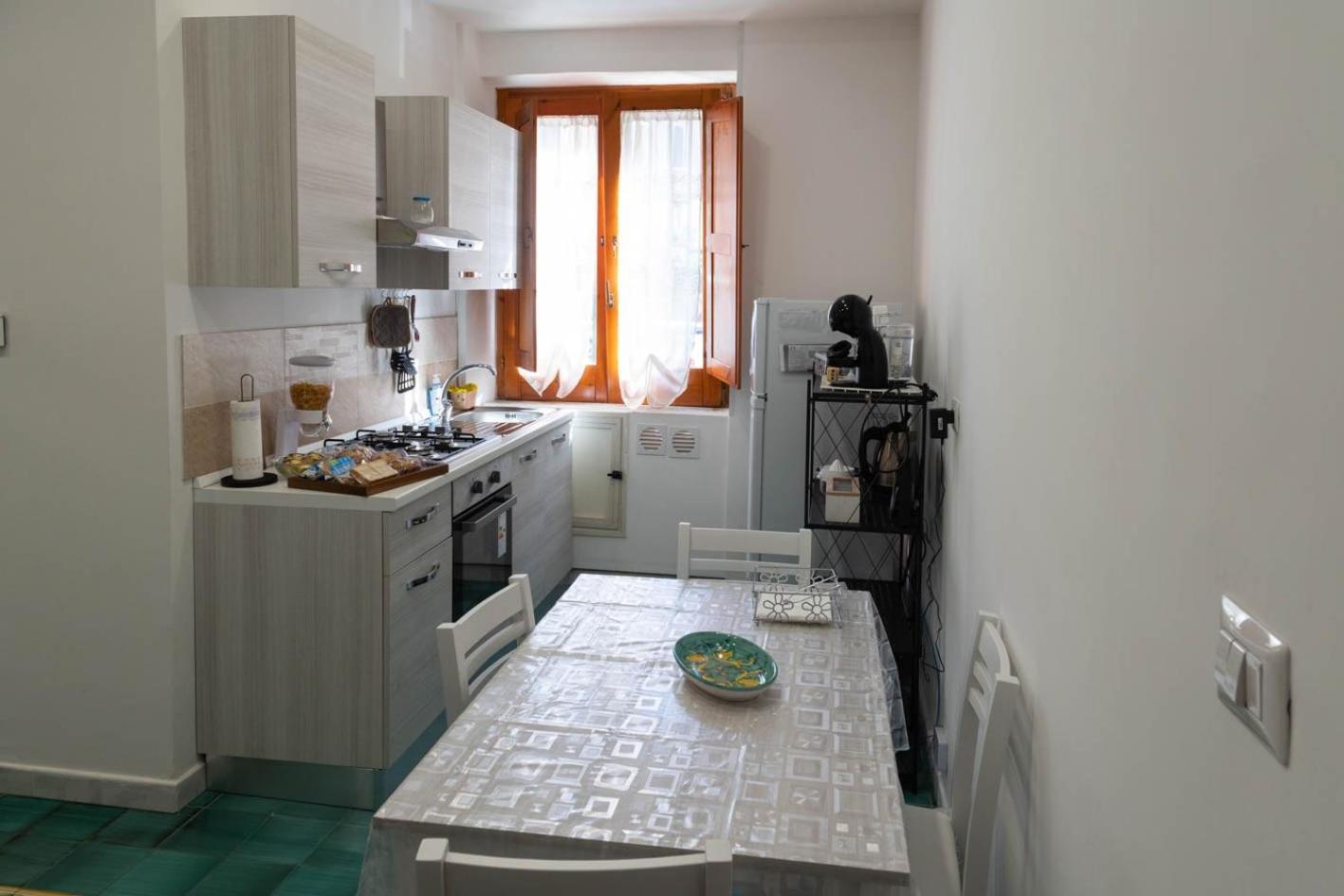 Let It B&B Apartment Салерно Екстериор снимка