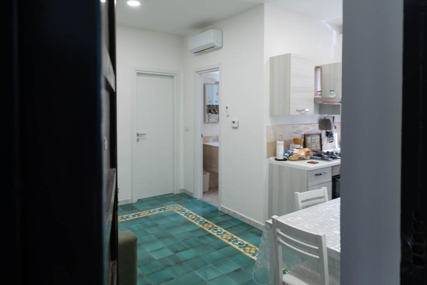 Let It B&B Apartment Салерно Екстериор снимка